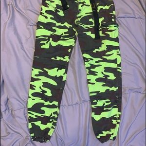 Men’s Neon Green Camo Redfox Pants + Buckle Belt